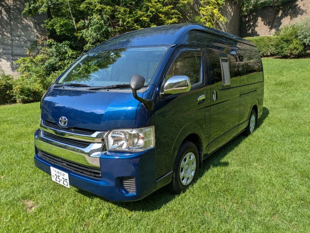 サーモンレンタカーのレンタカー・料金｜ハイエースキャンパーの外観